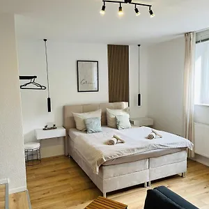 Overnight No2 - Studio, Kueche, Netflix Hannover